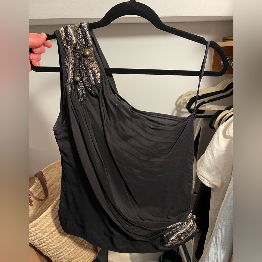One shoulder blouse